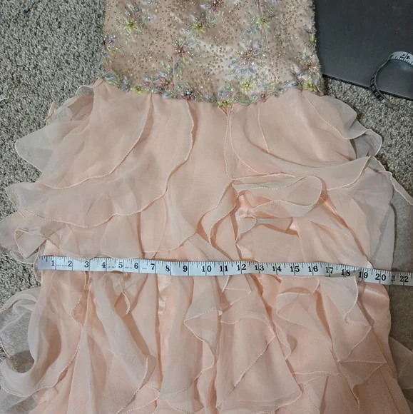 Sz 8 (fits 4 w/ corset Room) Mary's P3279 Peach Chiffon Ruffle Gown w Crystals - Picture 7 of 9